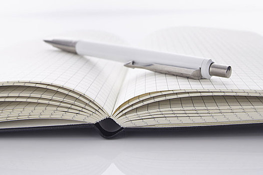 绝地求生看不到身体怎么解决