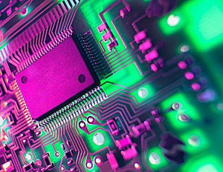 如何提高win8系统的屏幕分辨率?