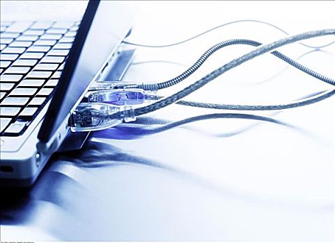 桌面浏览器市场份额：微软win10 Edge未见起色，跌破5%